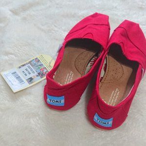 NWT Red Toms shoes (no box)